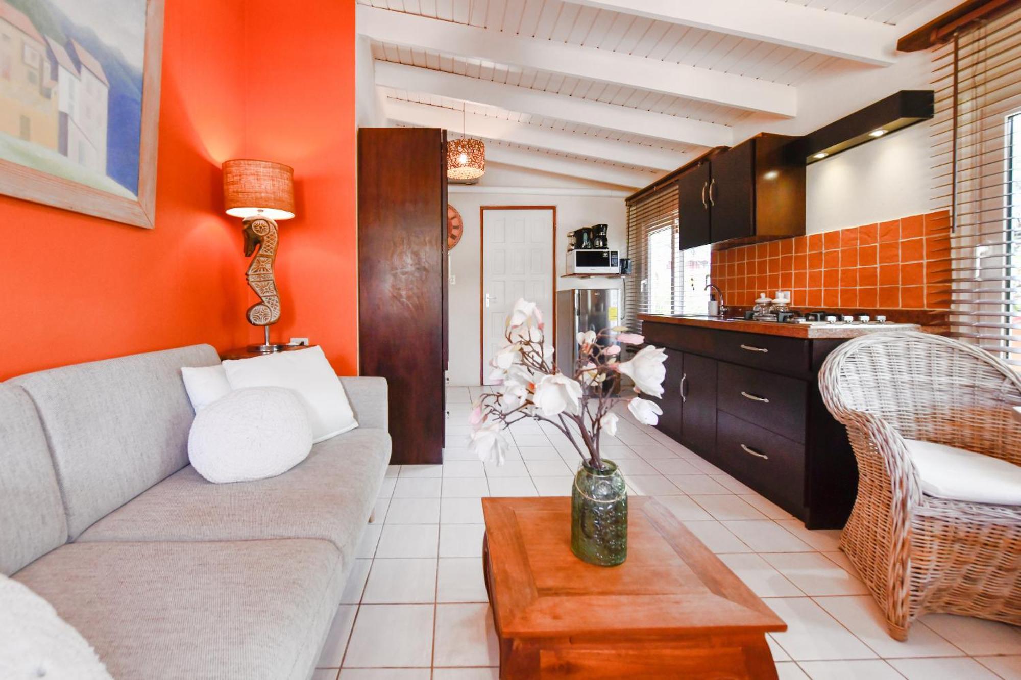 Brisas Studio Apartments (Adults Only) 팜비치 외부 사진