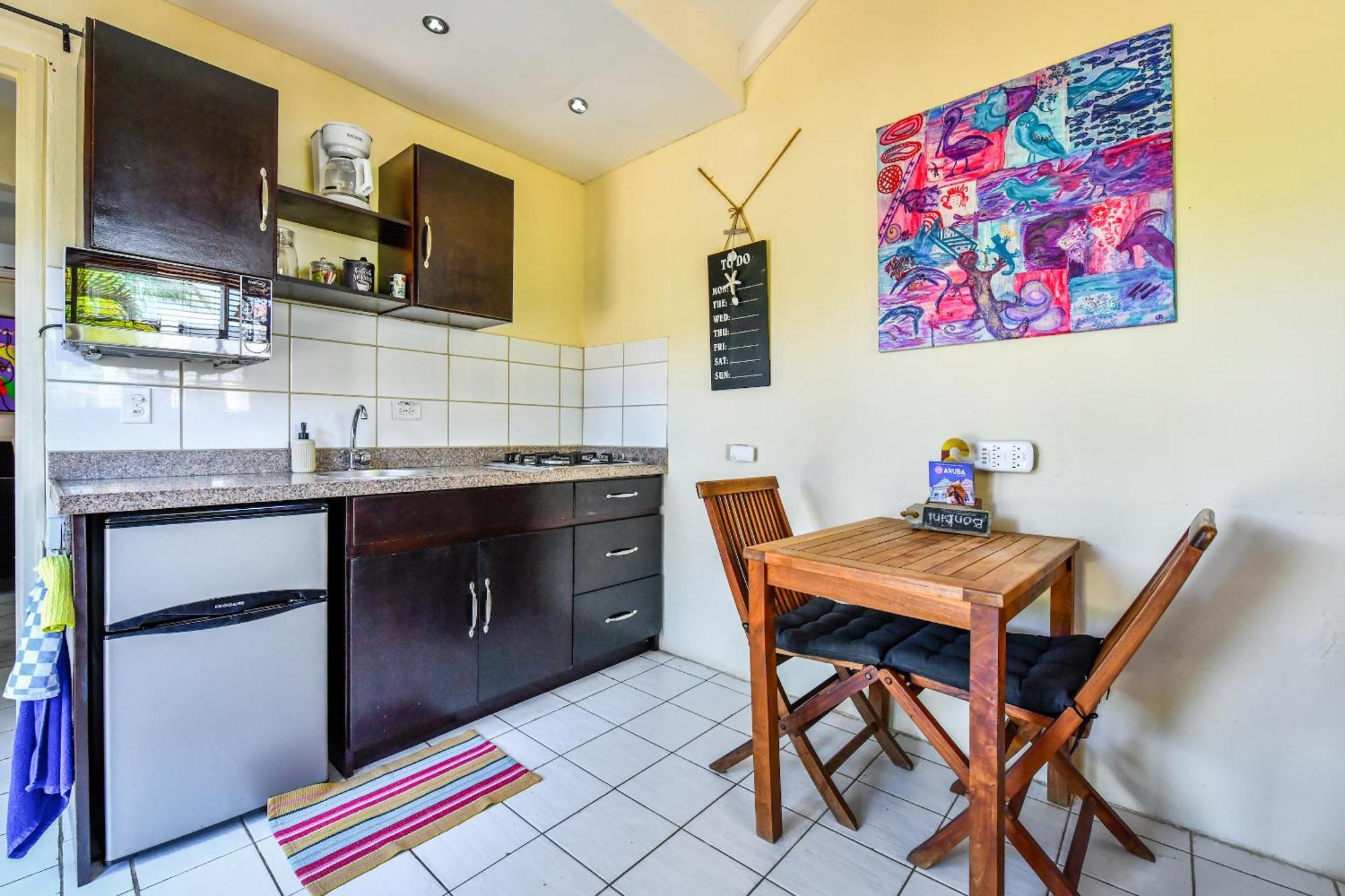 Brisas Studio Apartments (Adults Only) 팜비치 외부 사진
